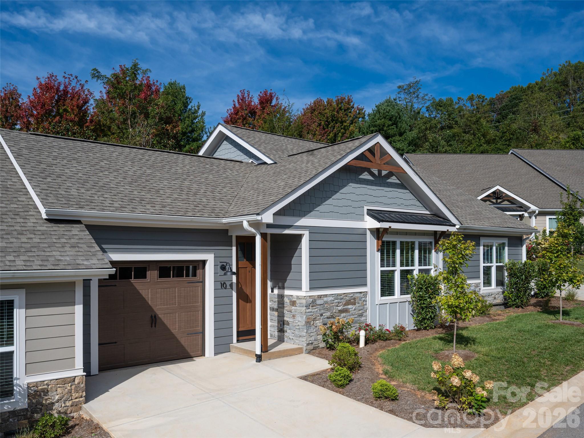 Townhouse at 10 Heartleaf Circle, Arden, photo 2 of 38
