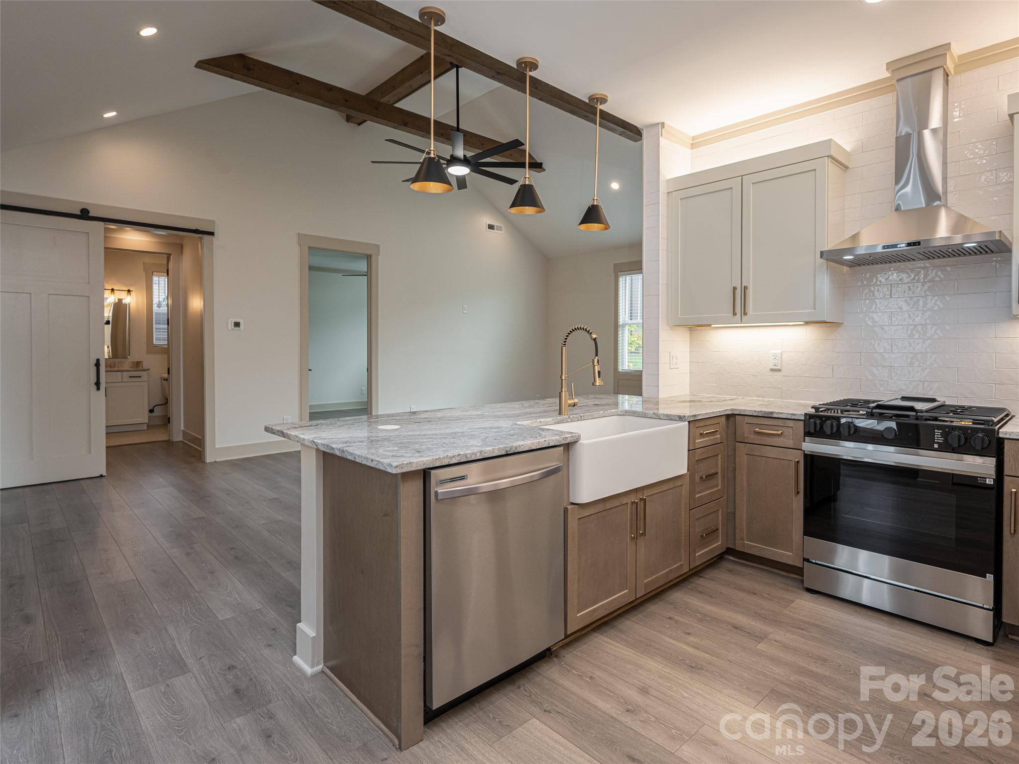 Townhouse at 10 Heartleaf Circle, Arden, photo 14 of 38