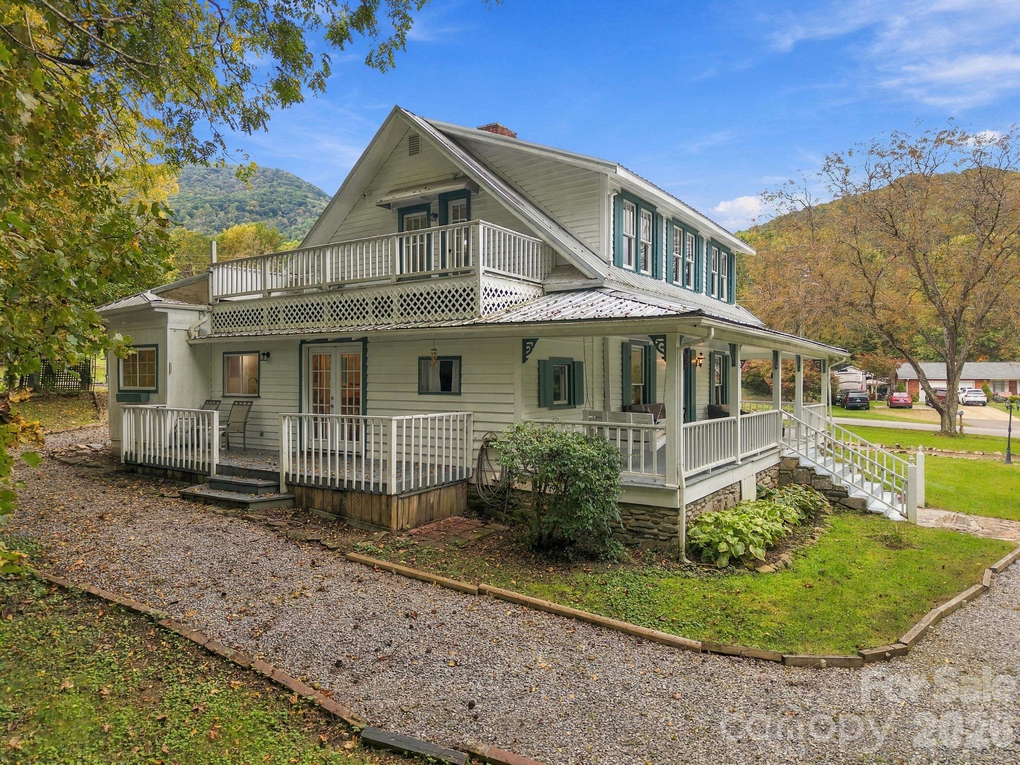Single Family Residence at 125 Timberline Drive, Maggie Valley, photo 7 of 48