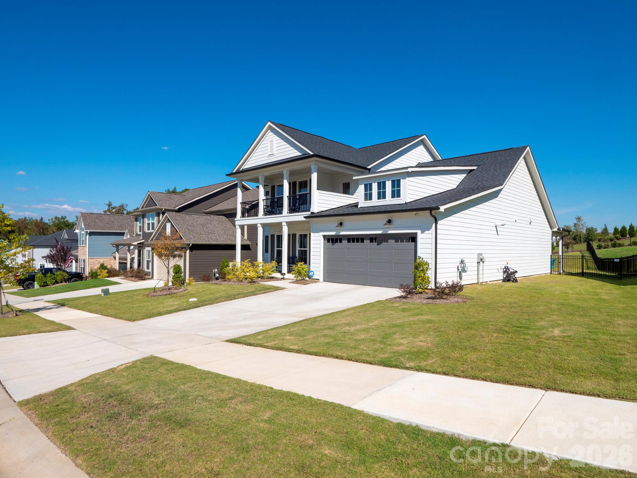 Single Family Residence at 2023 Waxhaw Crossing Drive, Waxhaw, photo 38 of 46