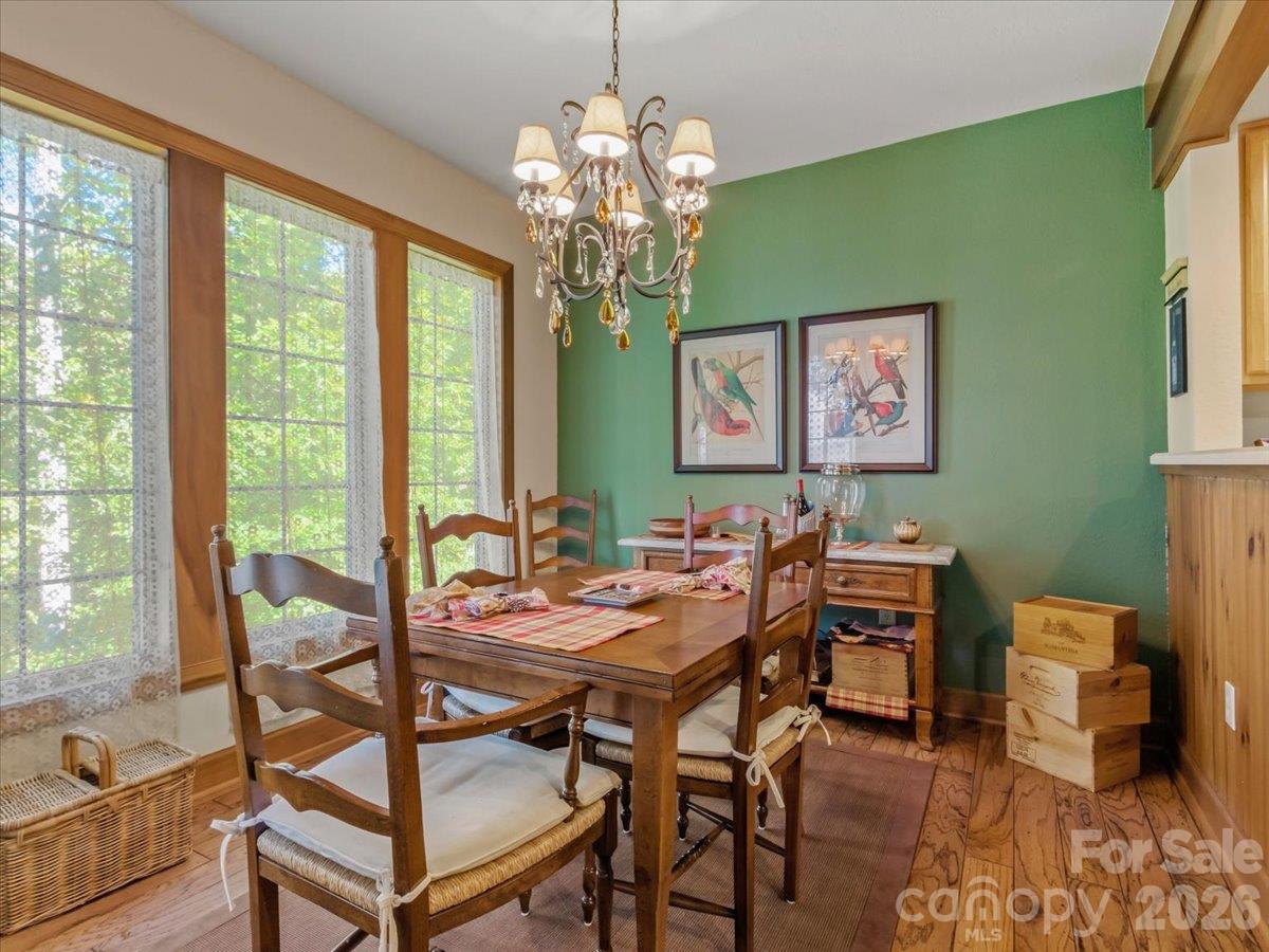Condominium at 81 Creekside Way, Burnsville, photo 10 of 40