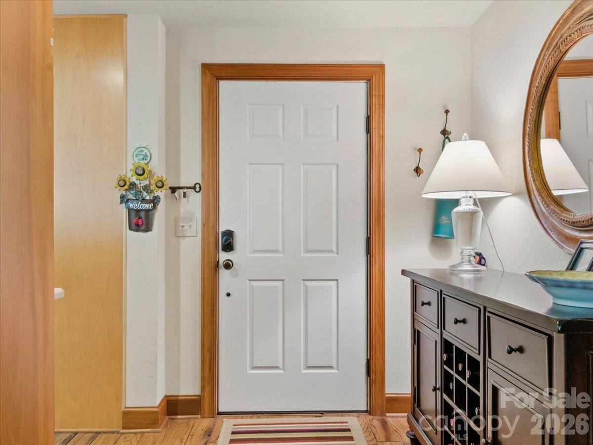 Condominium at 81 Creekside Way, Burnsville, photo 17 of 40