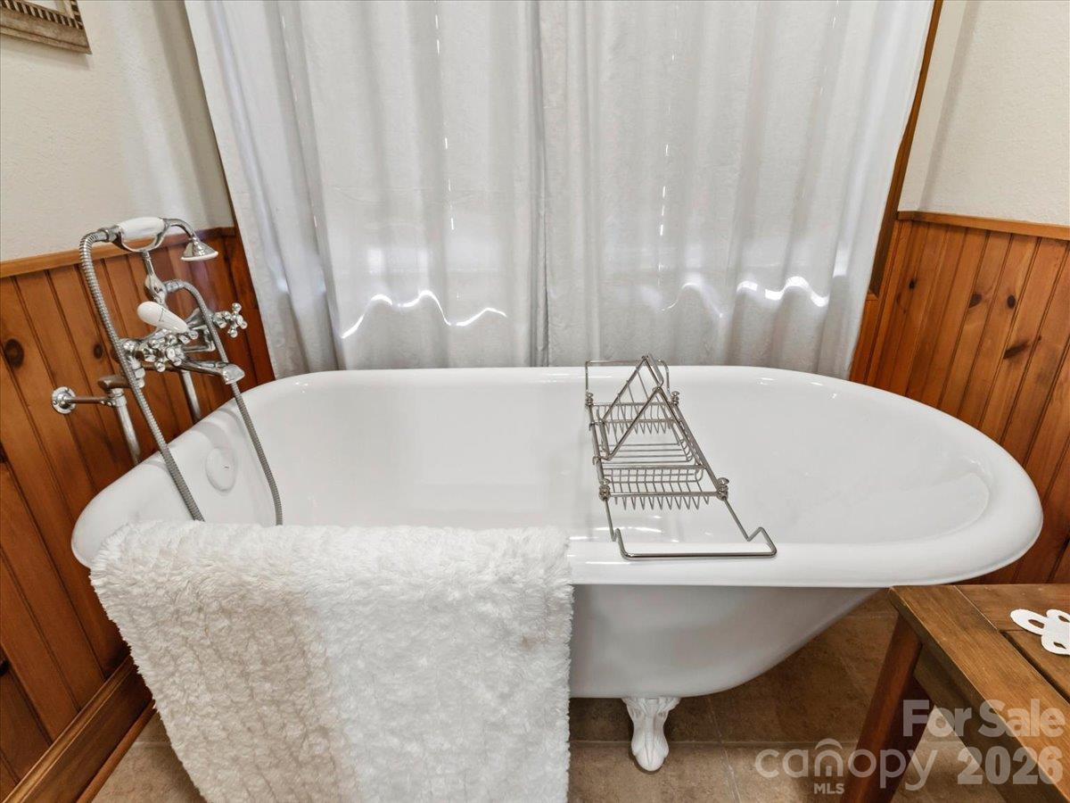 Condominium at 81 Creekside Way, Burnsville, photo 26 of 40