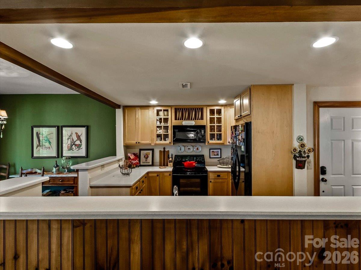 Condominium at 81 Creekside Way, Burnsville, photo 36 of 40