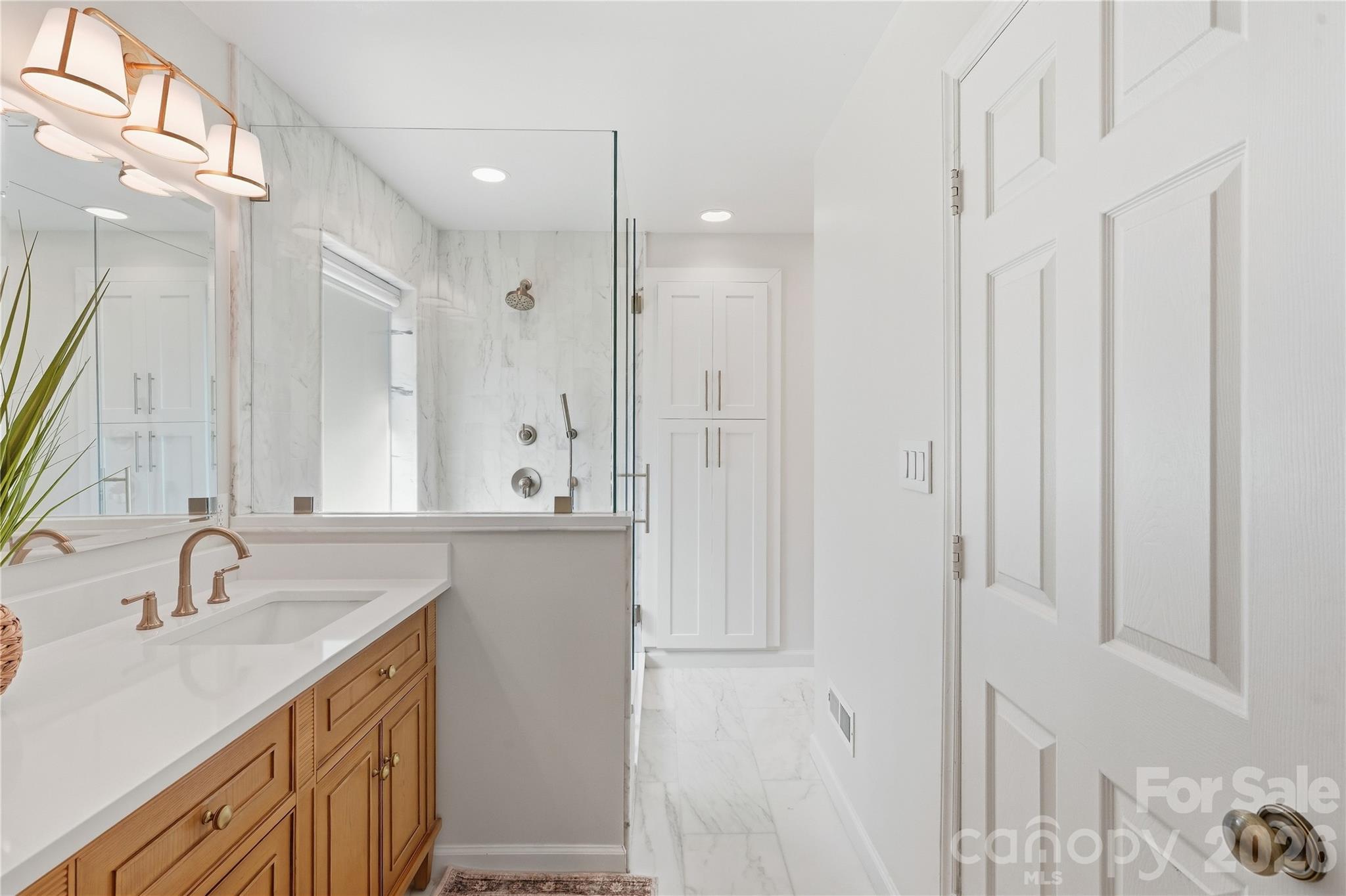 Elevated primary bathroom - 717 Fredricksburg Road, Matthews