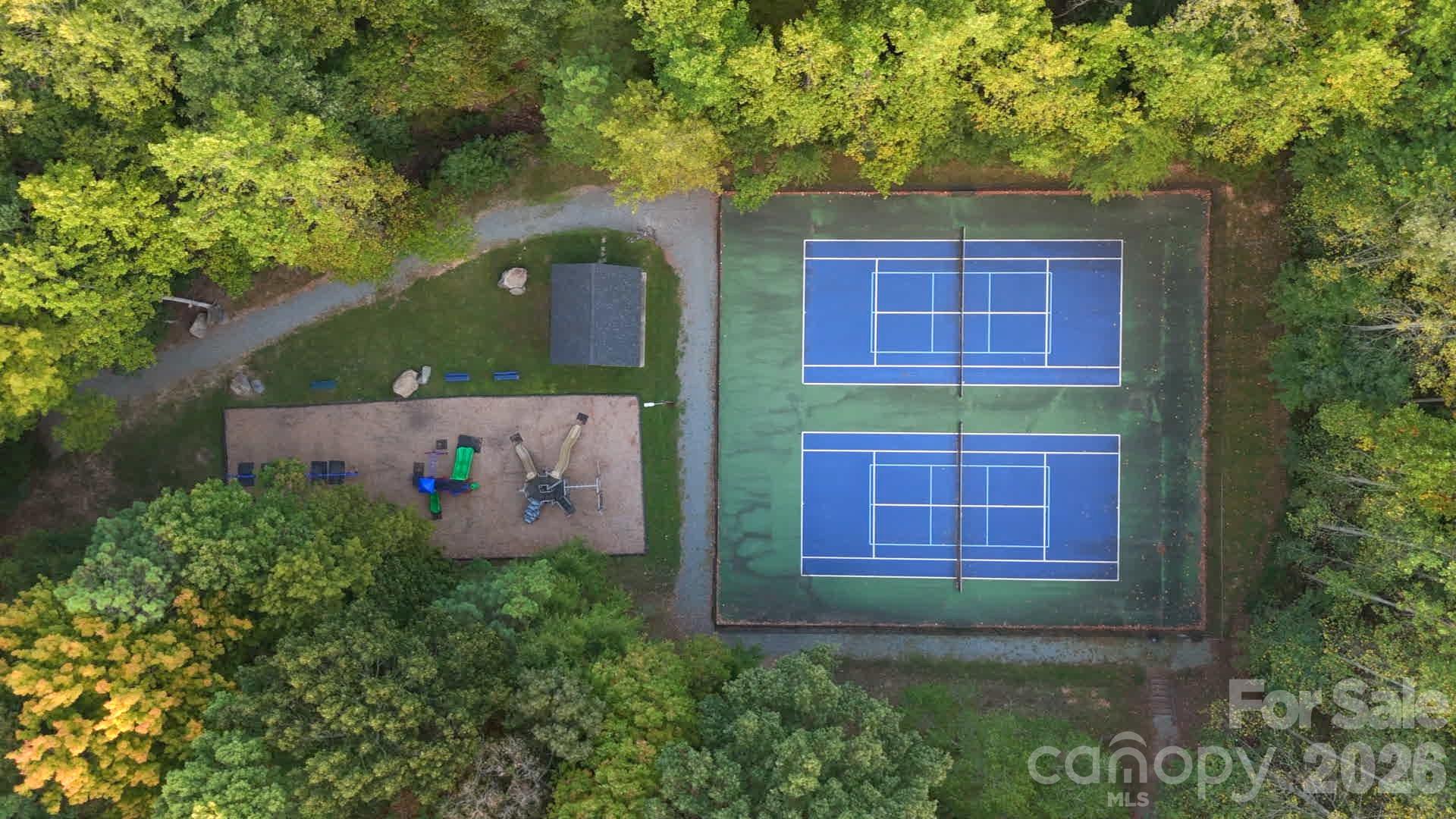 Community tennis/pickleball courts - 717 Fredricksburg Road, Matthews