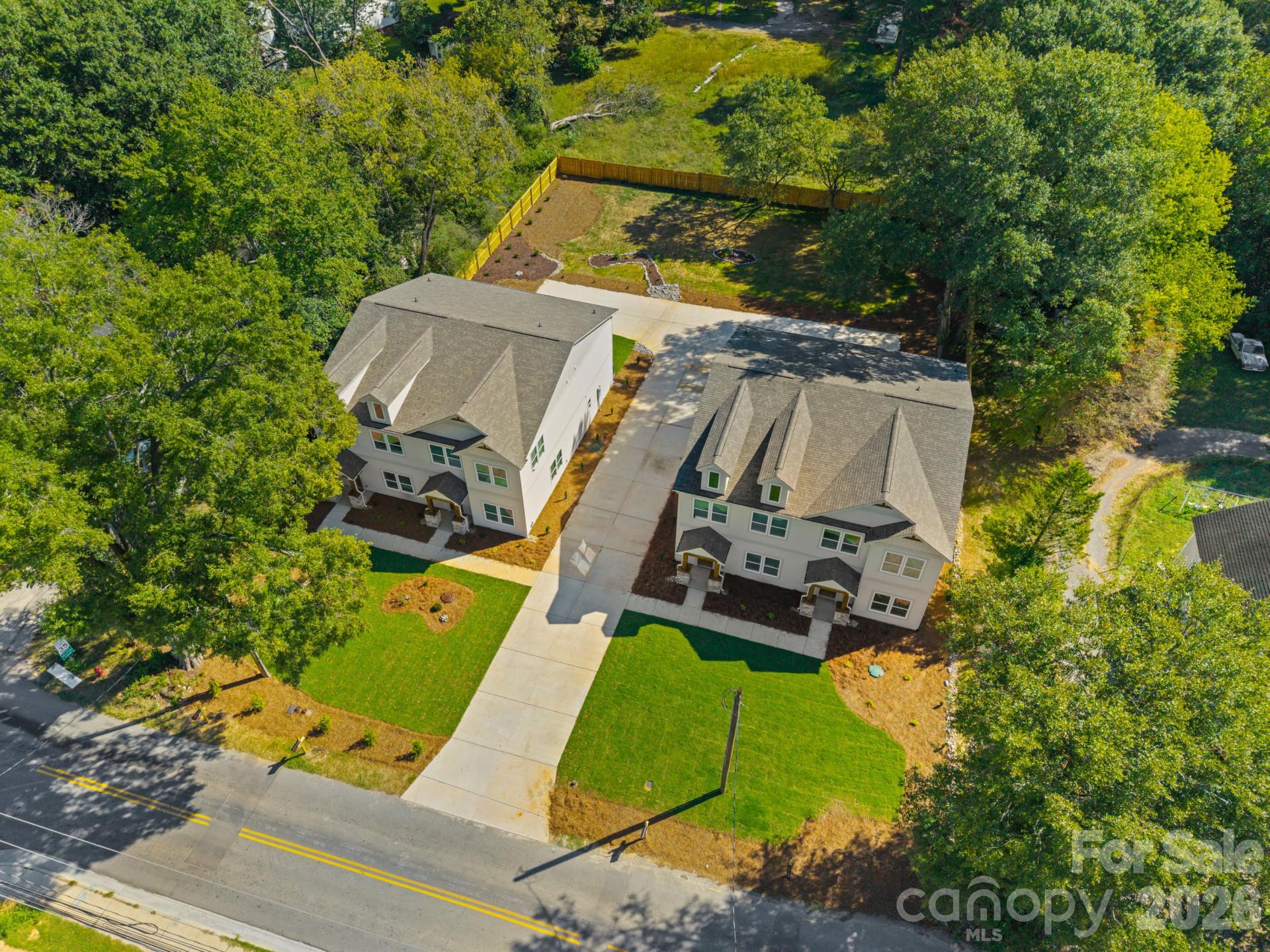Townhouse at 634 N Modena Street, Gastonia, photo 3 of 30