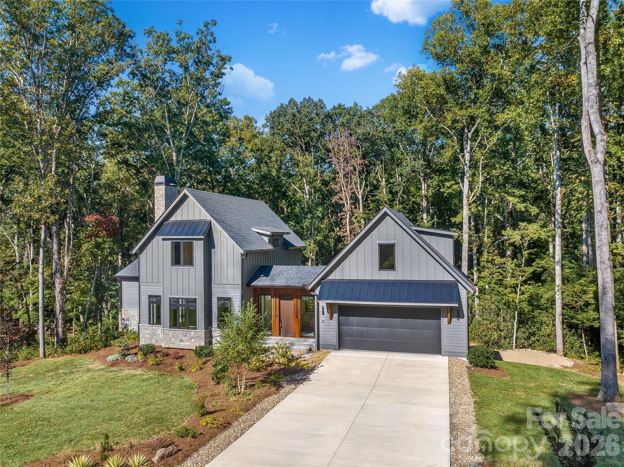 Spacious and Private Lot - 25 Ted Linn Drive, Fairview