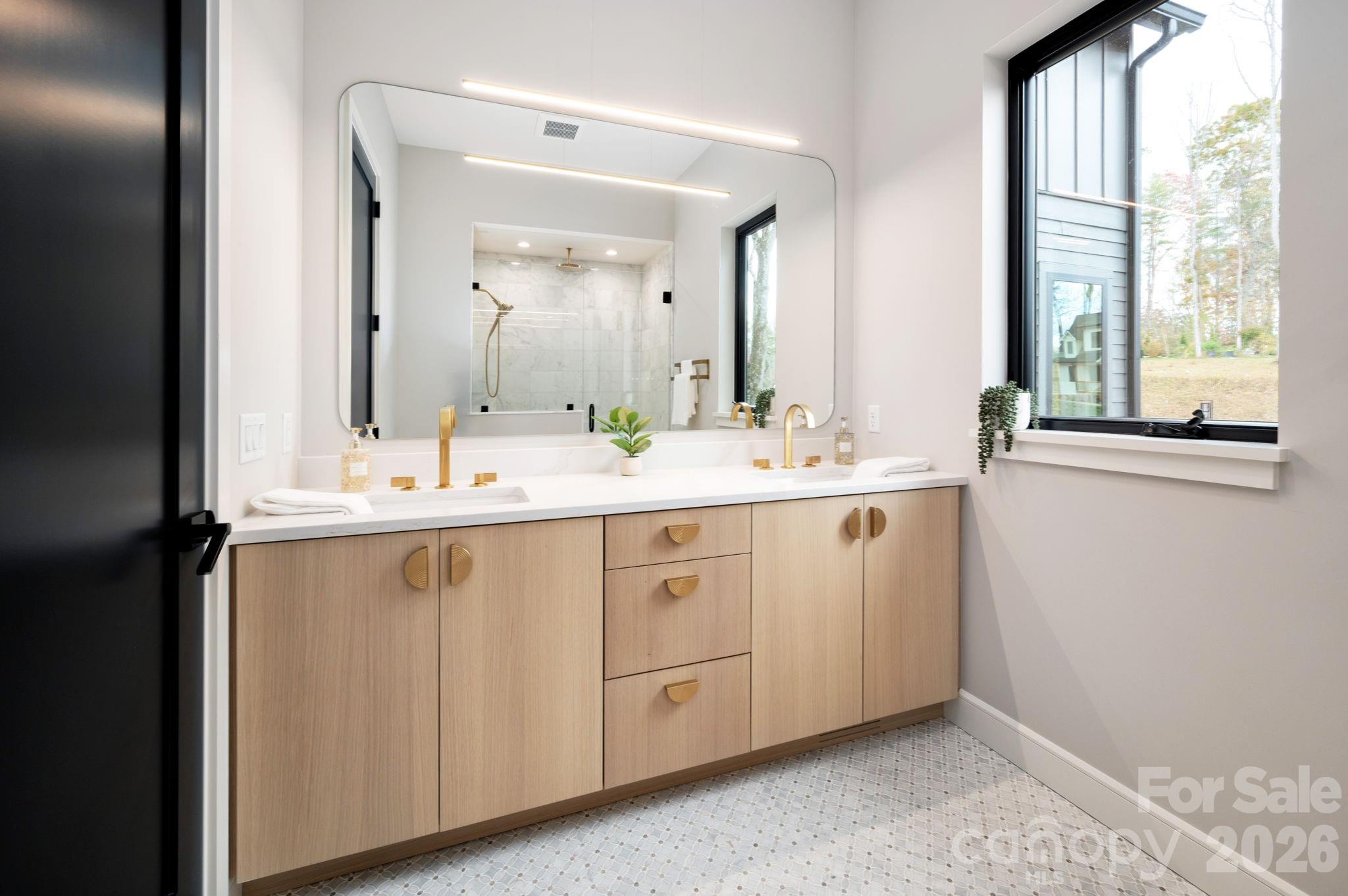 Primary Dual Vanity with Kohler Fixtures - 25 Ted Linn Drive, Fairview