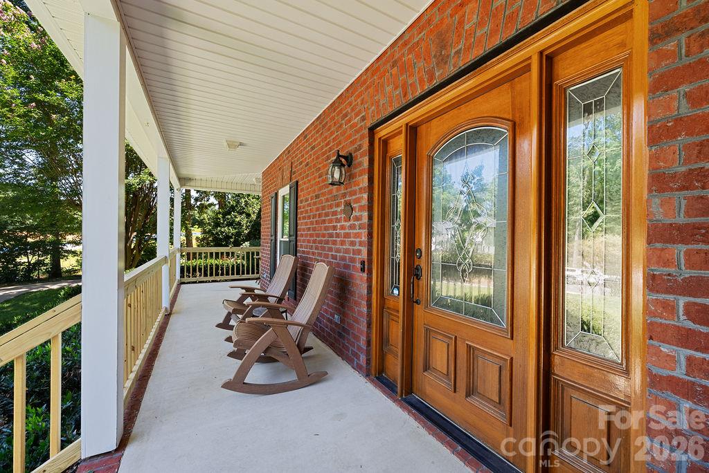 Single Family Residence at 10846 Tyler Brook Lane, Mint Hill, photo 2 of 32