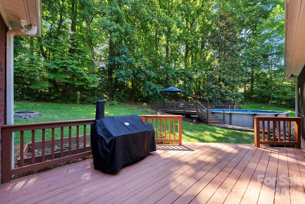 Single Family Residence at 10846 Tyler Brook Lane, Mint Hill, photo 30 of 32