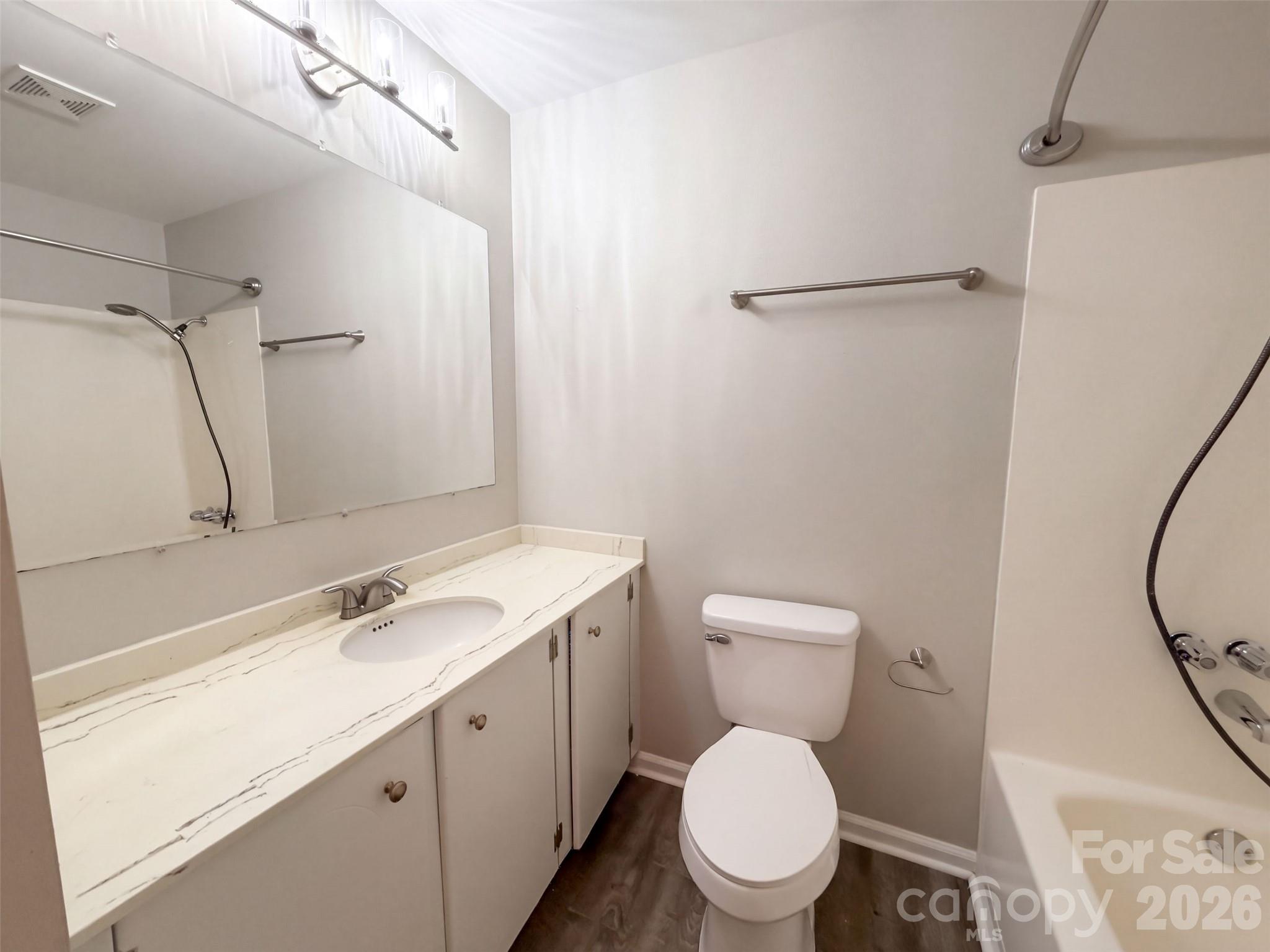 Single Family Residence at 1120 Emerald Drive, Concord, photo 17 of 27