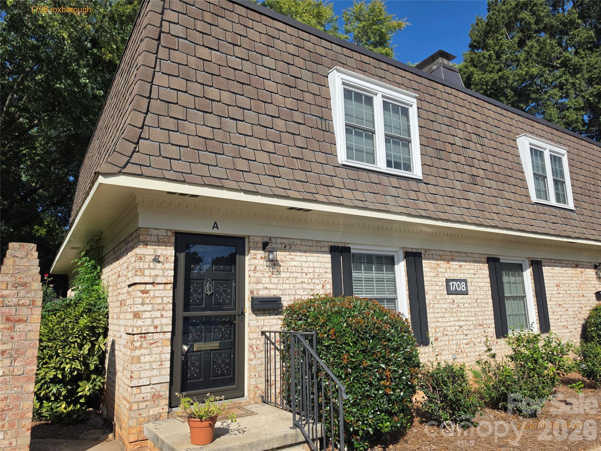 Condominium at 1708 Roxborough Road, Charlotte, photo 2 of 3