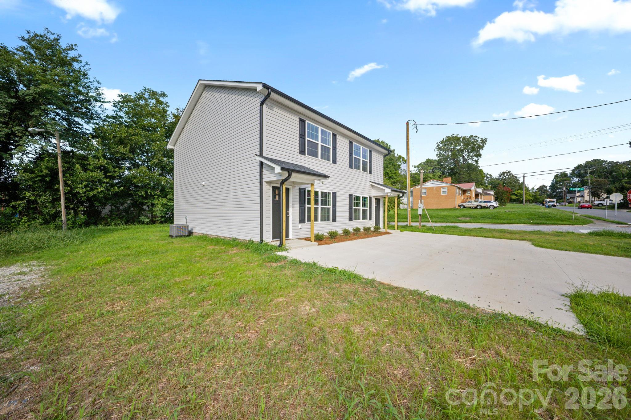 Duplex at 700 W Horah Street, Salisbury, photo 2 of 19