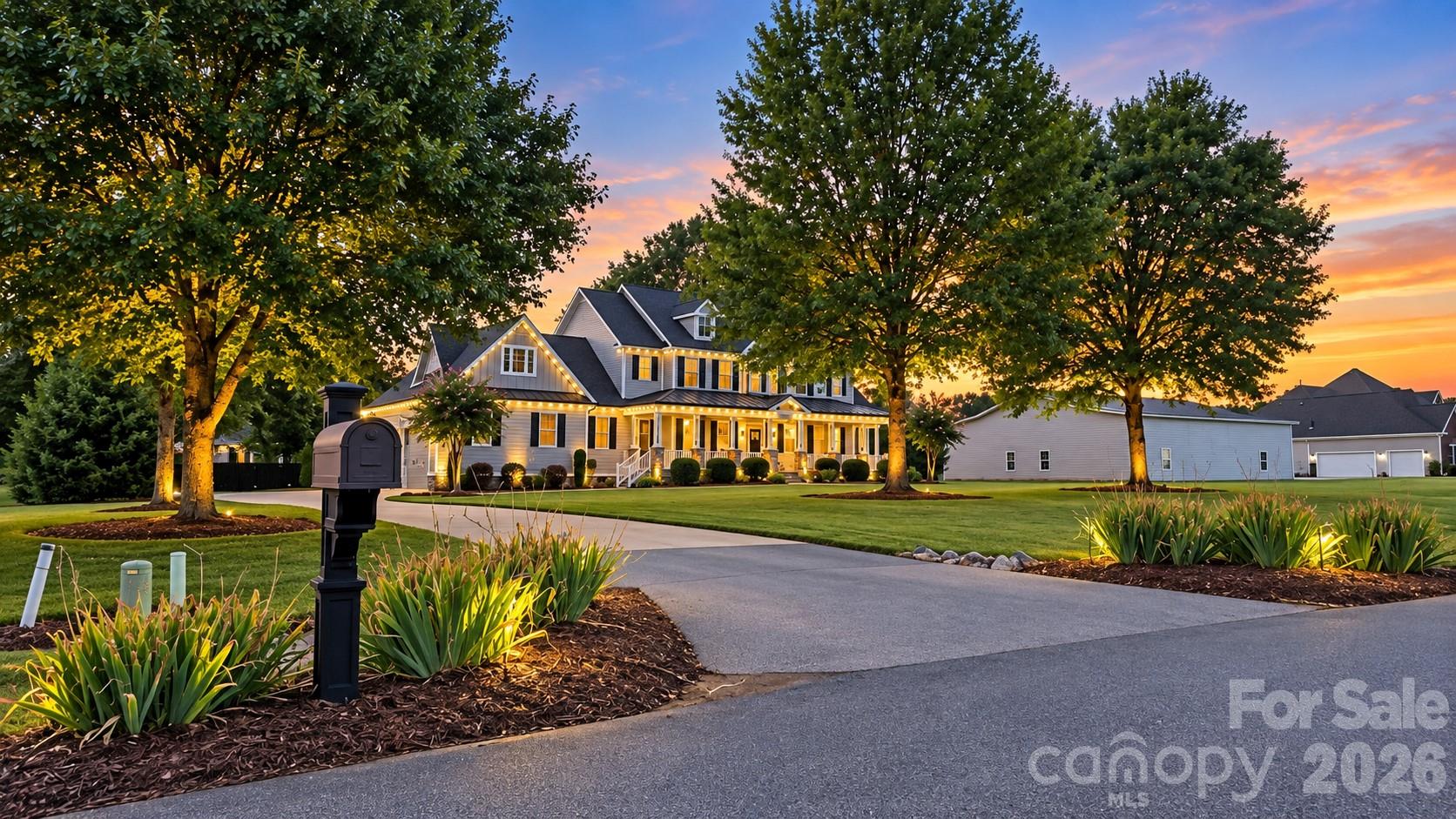 Single Family Residence at 936 Stallion Spirit Trail, Clover, photo 2 of 47