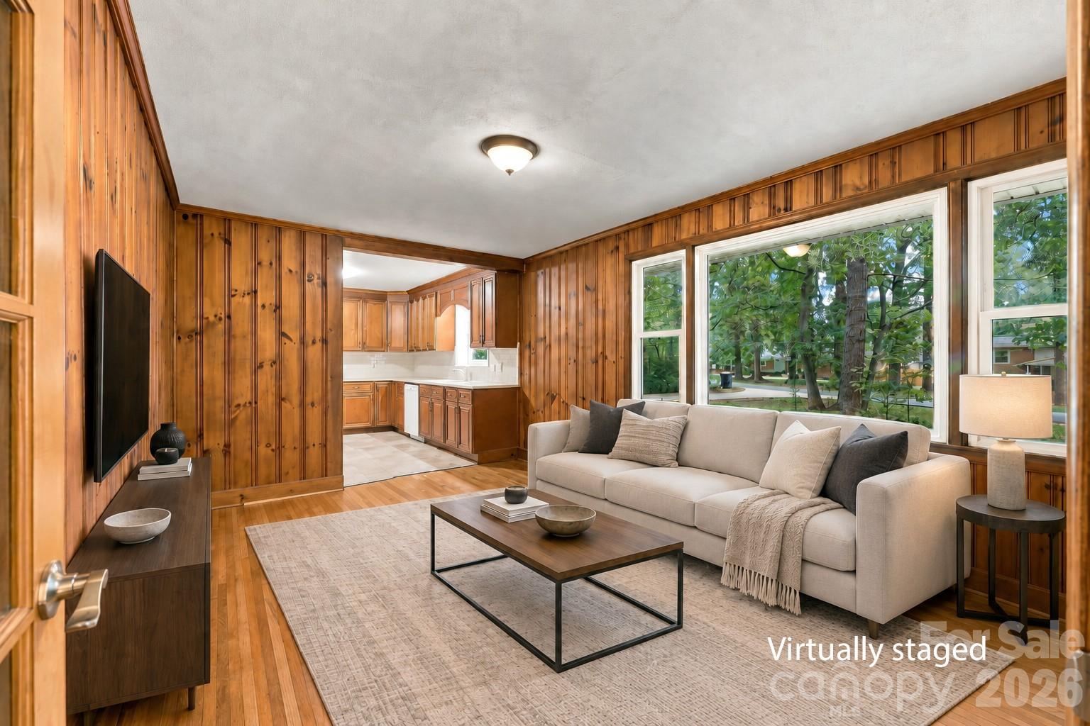 Single Family Residence at 7029 Linda Lake Drive, Charlotte, photo 5 of 33