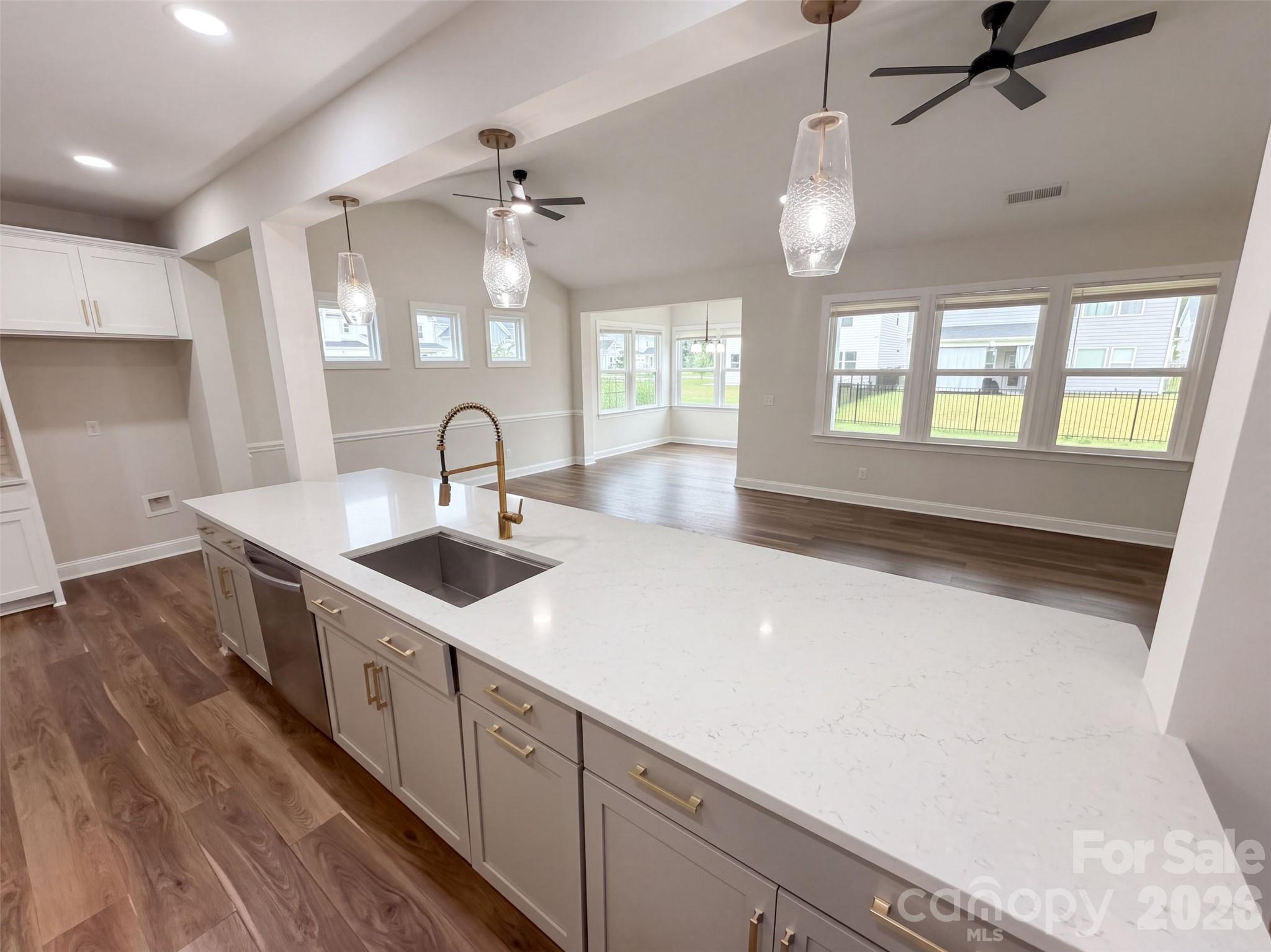 Single Family Residence at 6109 Balham Court, Charlotte, photo 7 of 33
