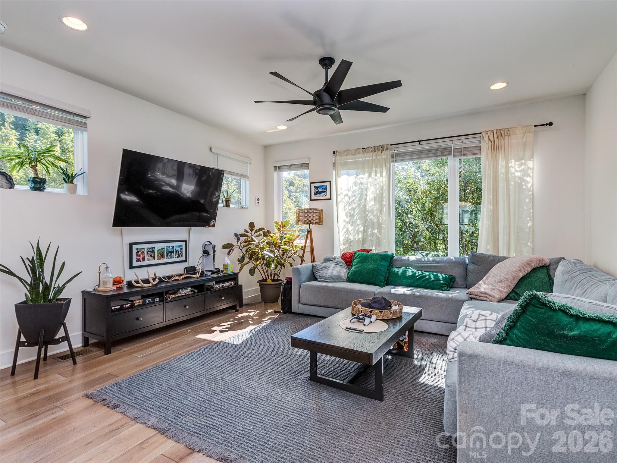 Photos are of 1919 West Trade and are Representative of the Other 3 Properties in This Offering. - 1919 W Trade Street, Charlotte