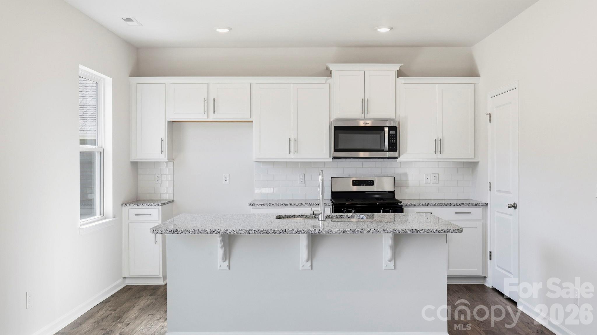 Single Family Residence at 20 Ridgehaven Drive, Waynesville, photo 3 of 32