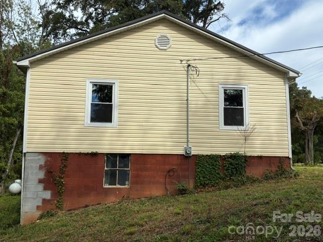 Single Family Residence at 949 Cove Road, Rutherfordton, photo 5 of 15