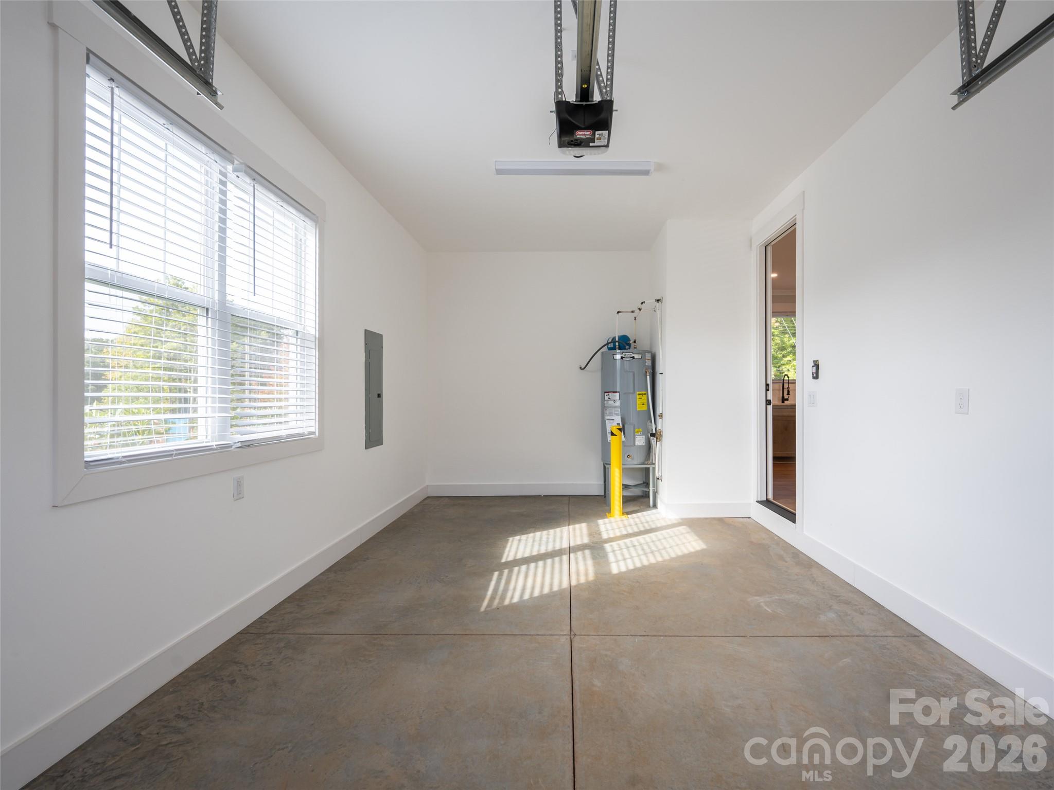 Townhouse at 8 Heartleaf Circle, Arden, photo 36 of 41