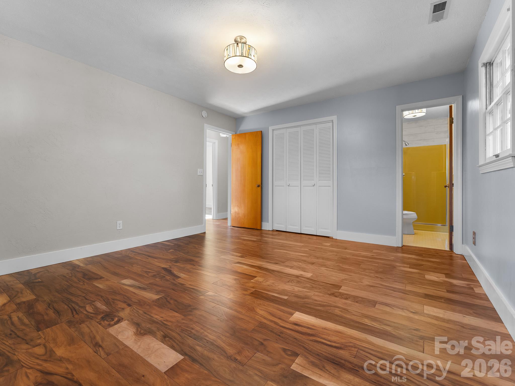 Single Family Residence at 87 Underhill Road, Hendersonville, photo 24 of 48