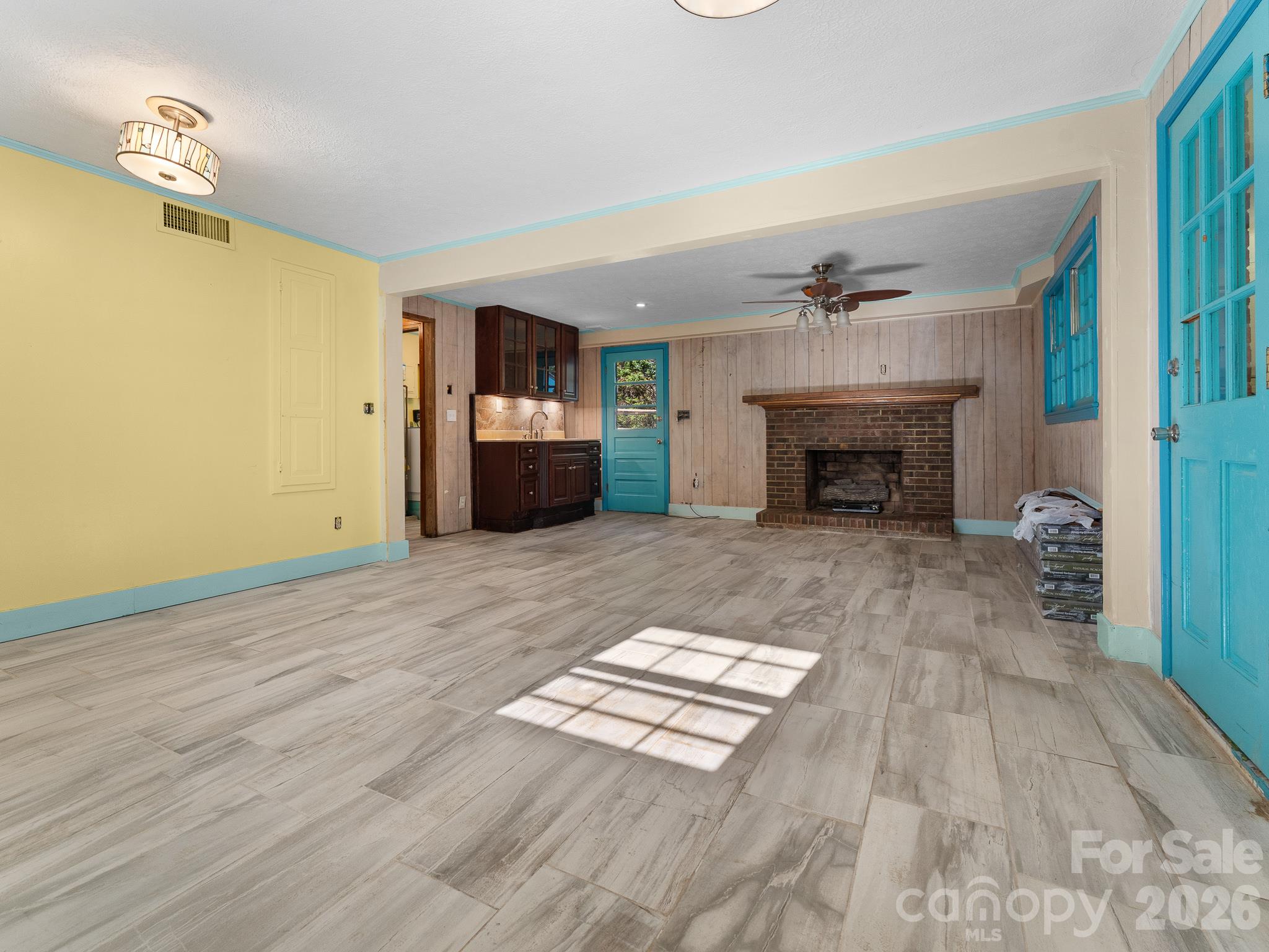 Single Family Residence at 87 Underhill Road, Hendersonville, photo 29 of 48