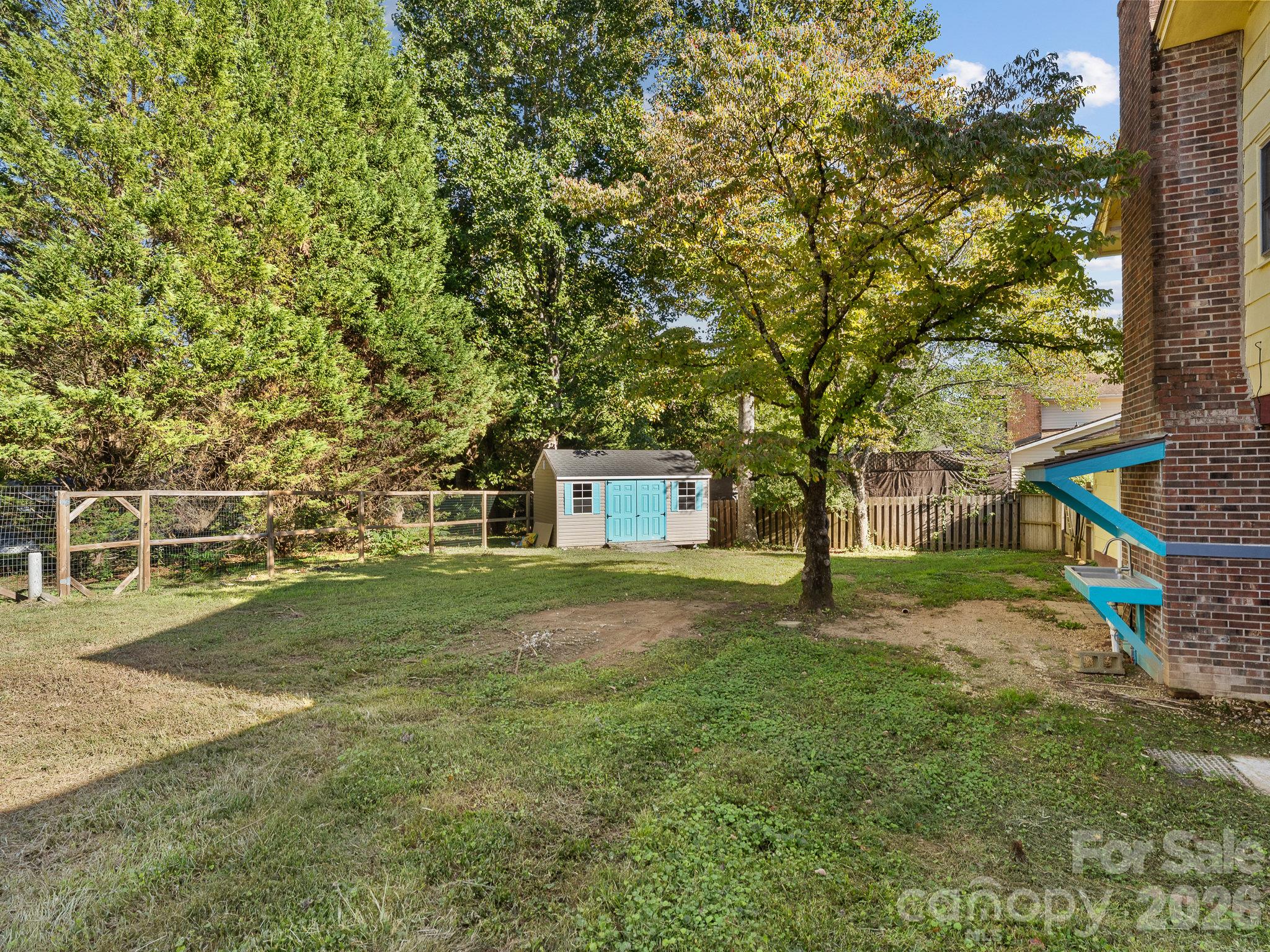 Single Family Residence at 87 Underhill Road, Hendersonville, photo 44 of 48
