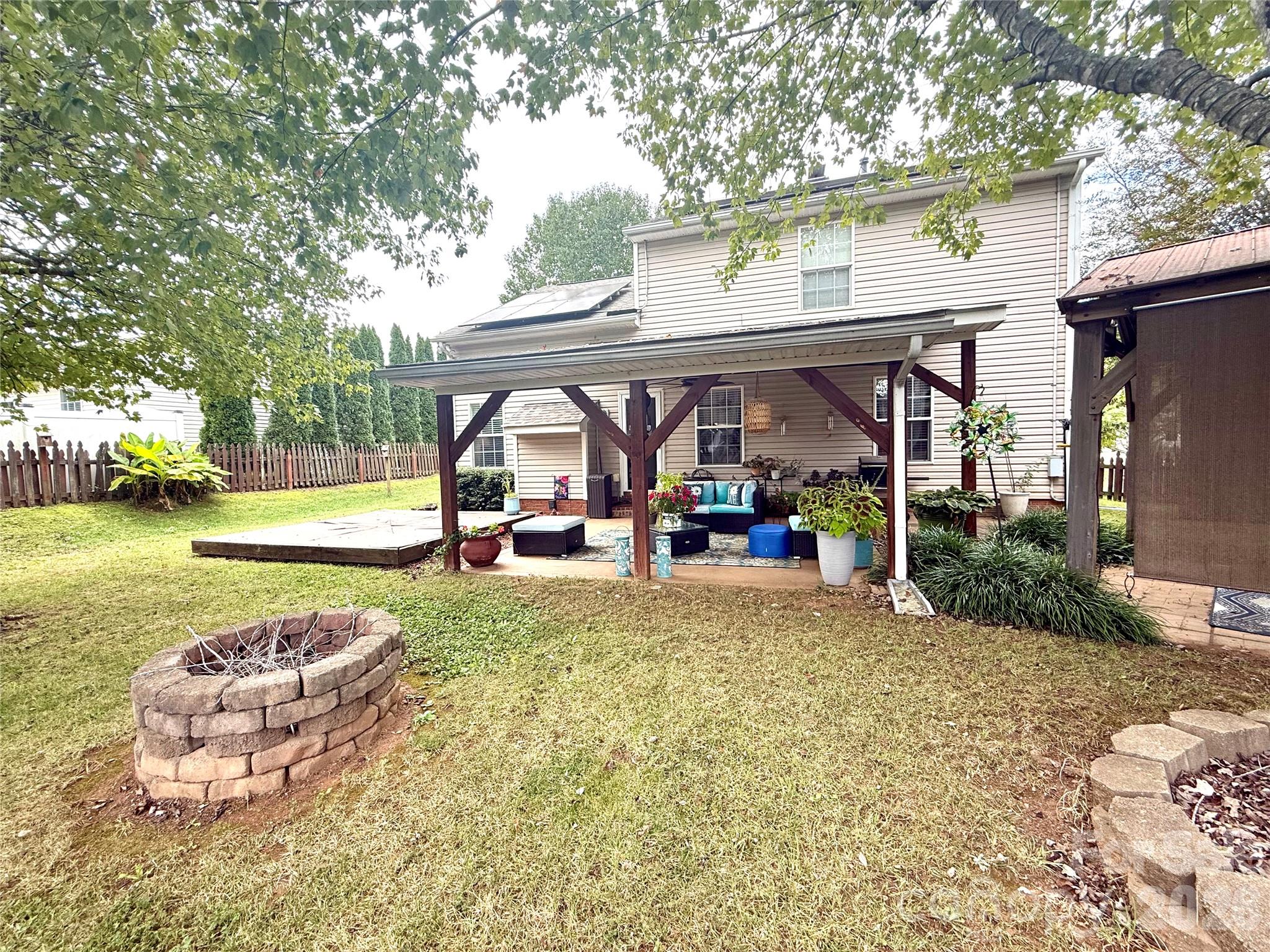 1969 8th Street Lane SE