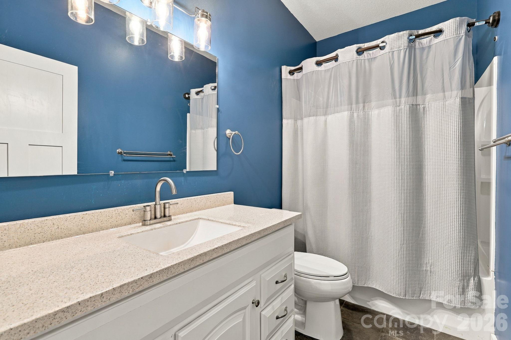Single Family Residence at 15 Shytle Lane, Fletcher, photo 21 of 40