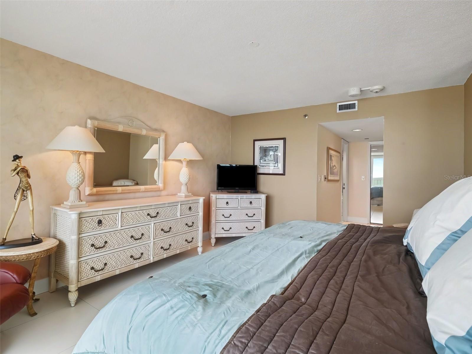 Condominium at 775 LONGBOAT CLUB RD #401, LONGBOAT KEY, photo 13 of 29
