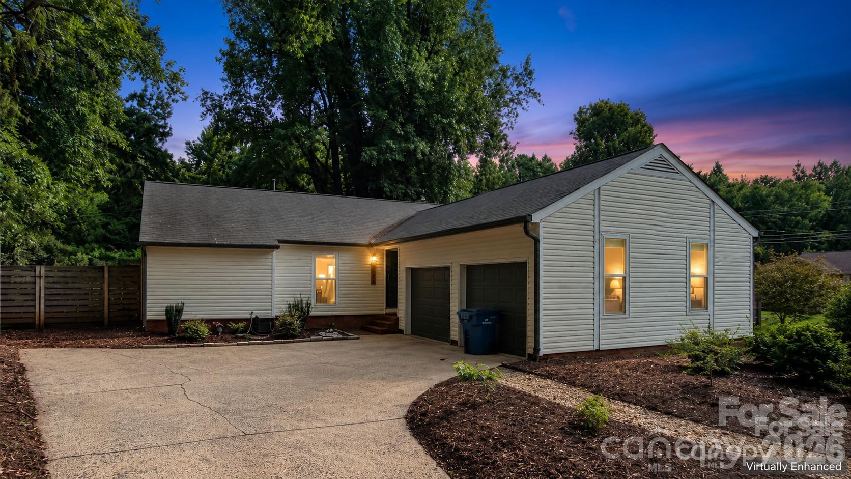 Single Family Residence at 3554 Jared Court, Matthews, photo 2 of 38