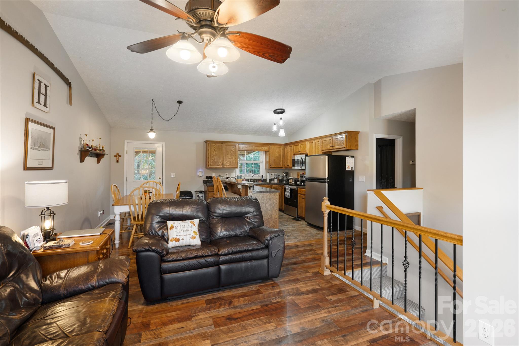 Living Room - 1500 Ivy Lane, Valdese