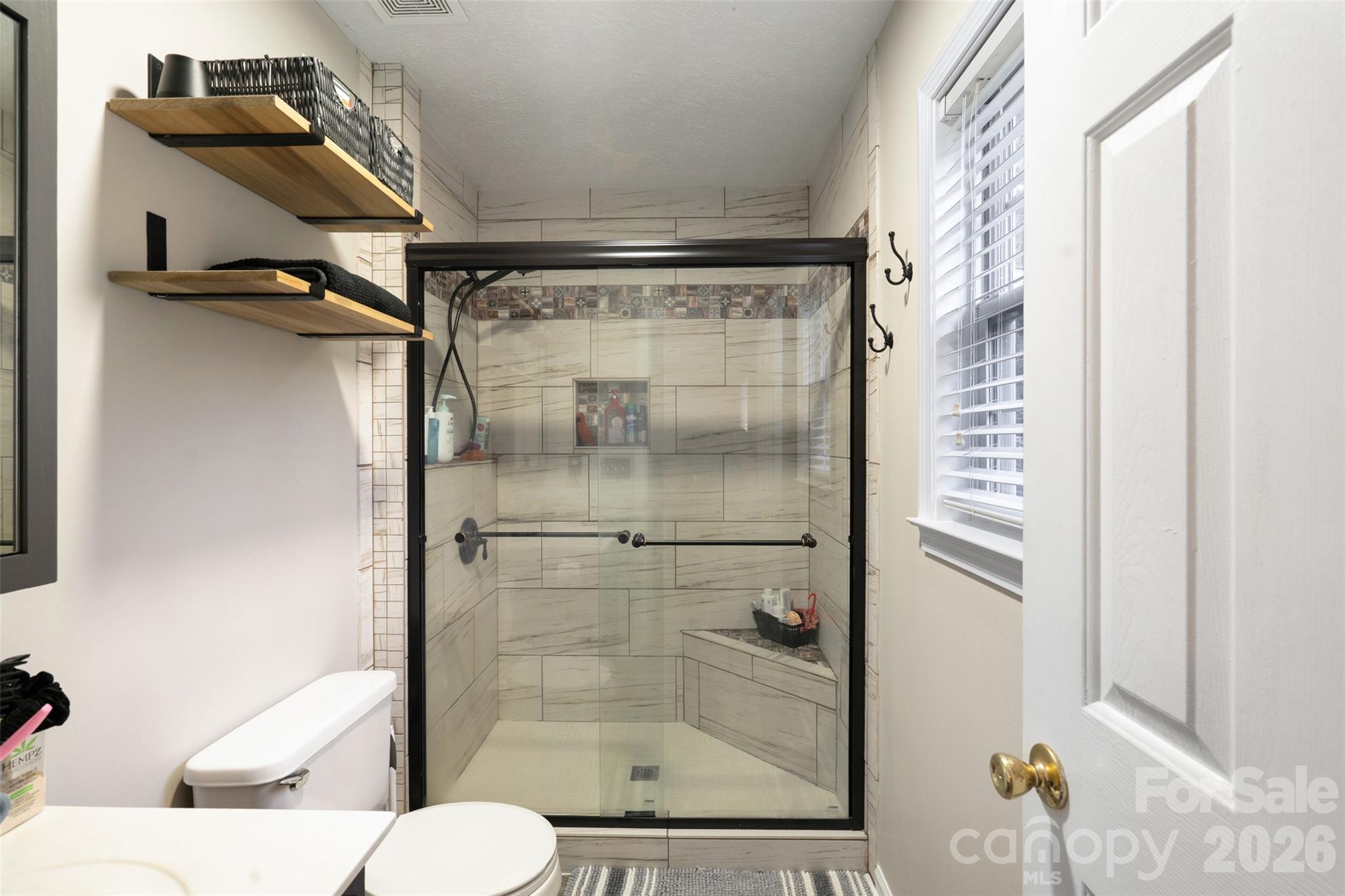 Primary Bathroom - 1500 Ivy Lane, Valdese