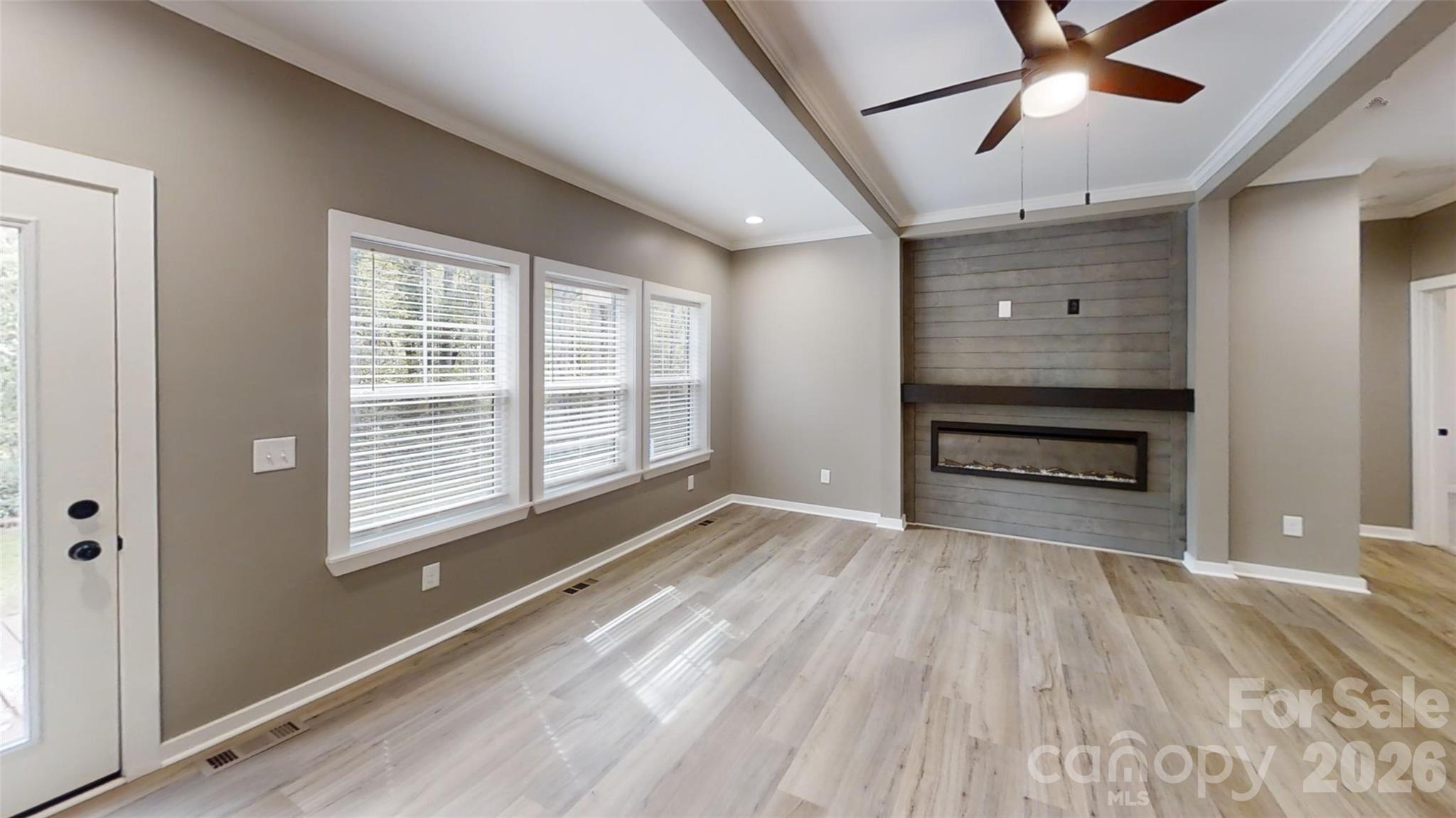 Living room - 101 Riverhills Lane, Morganton