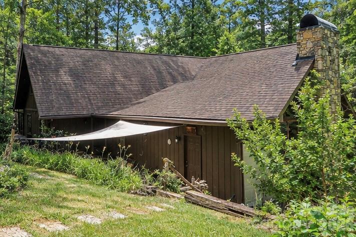 Single Family Residence at 2291 Little River Road, Hendersonville, photo 16 of 45