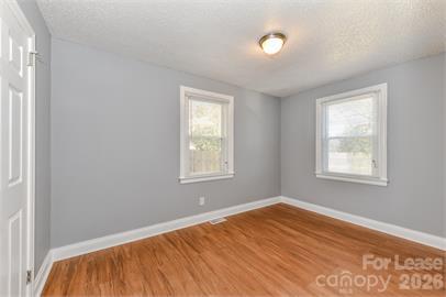 Single Family Residence at 104 Sylvania Avenue, Charlotte, photo 3 of 13