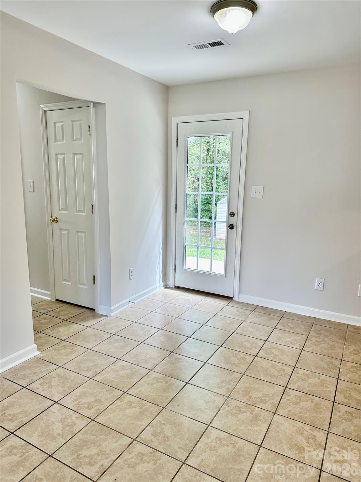 Single Family Residence at 111 Dundee Court, Maiden, photo 17 of 41