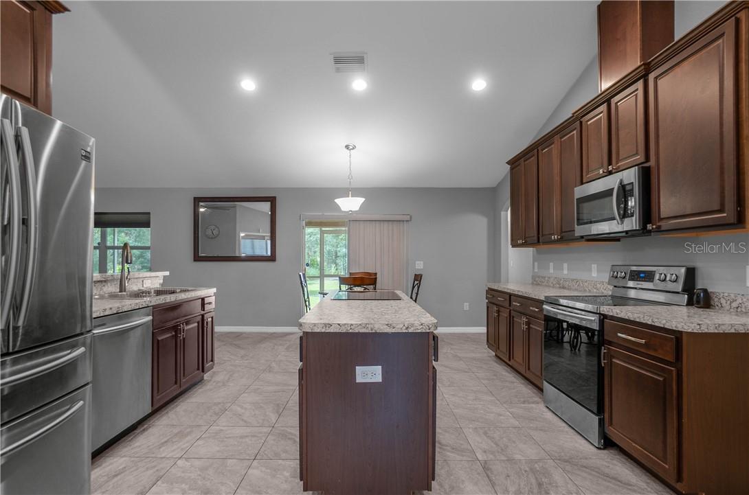 Single Family Residence at 3856 W Birds Nest DR, BEVERLYHILLS FL 34465, Beverly Hills, photo 15 of 83
