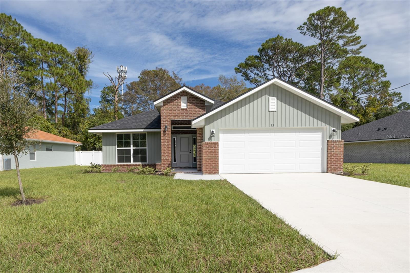 33 FARNELL LN