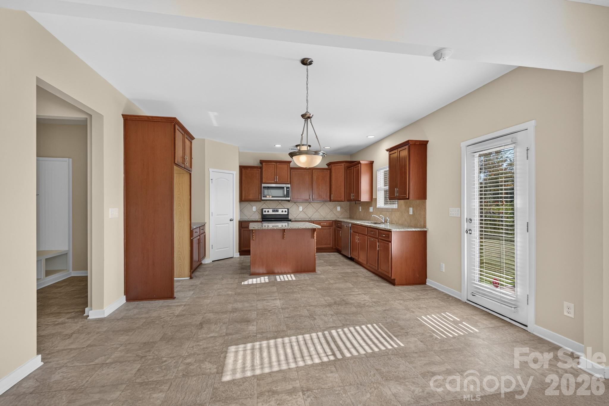 Single Family Residence at 1328 Shaw Avenue, Rock Hill, photo 12 of 47