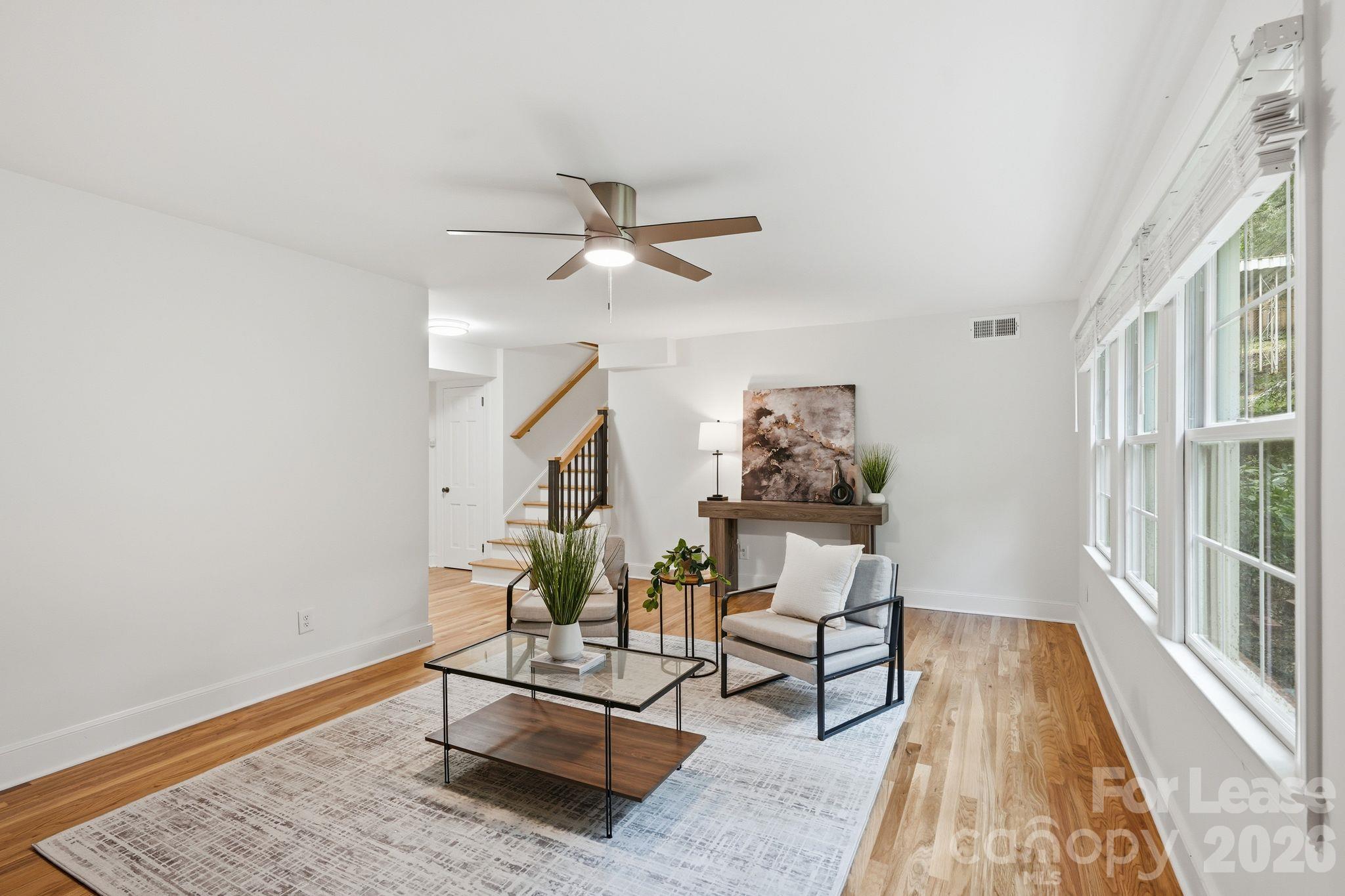Single Family Residence at 926 Shady Bluff Drive, Charlotte, photo 23 of 34