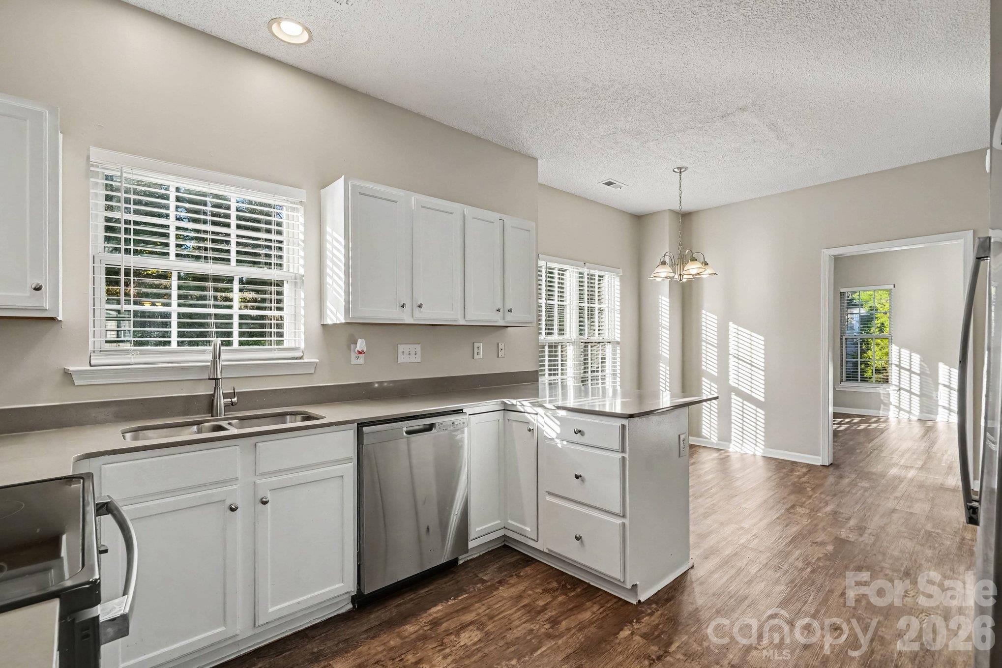 Single Family Residence at 1009 Sandy Point Drive SW, Concord, photo 6 of 17