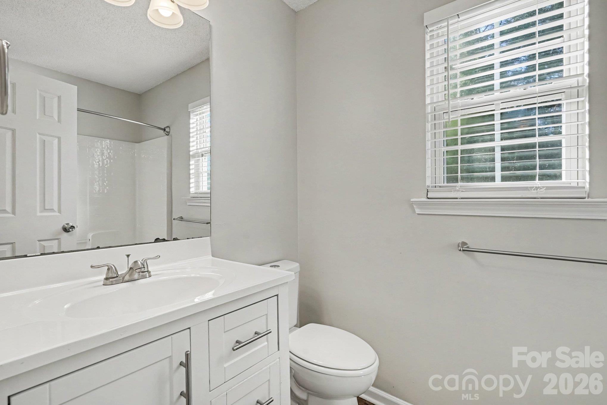 Single Family Residence at 1009 Sandy Point Drive SW, Concord, photo 16 of 17