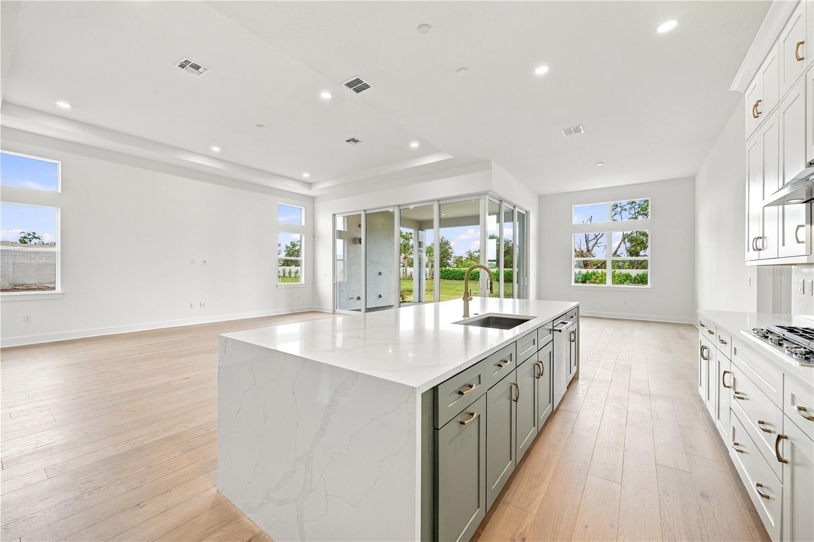 Single Family Residence at 17805 PALMISTE DR, BRADENTON, photo 5 of 55