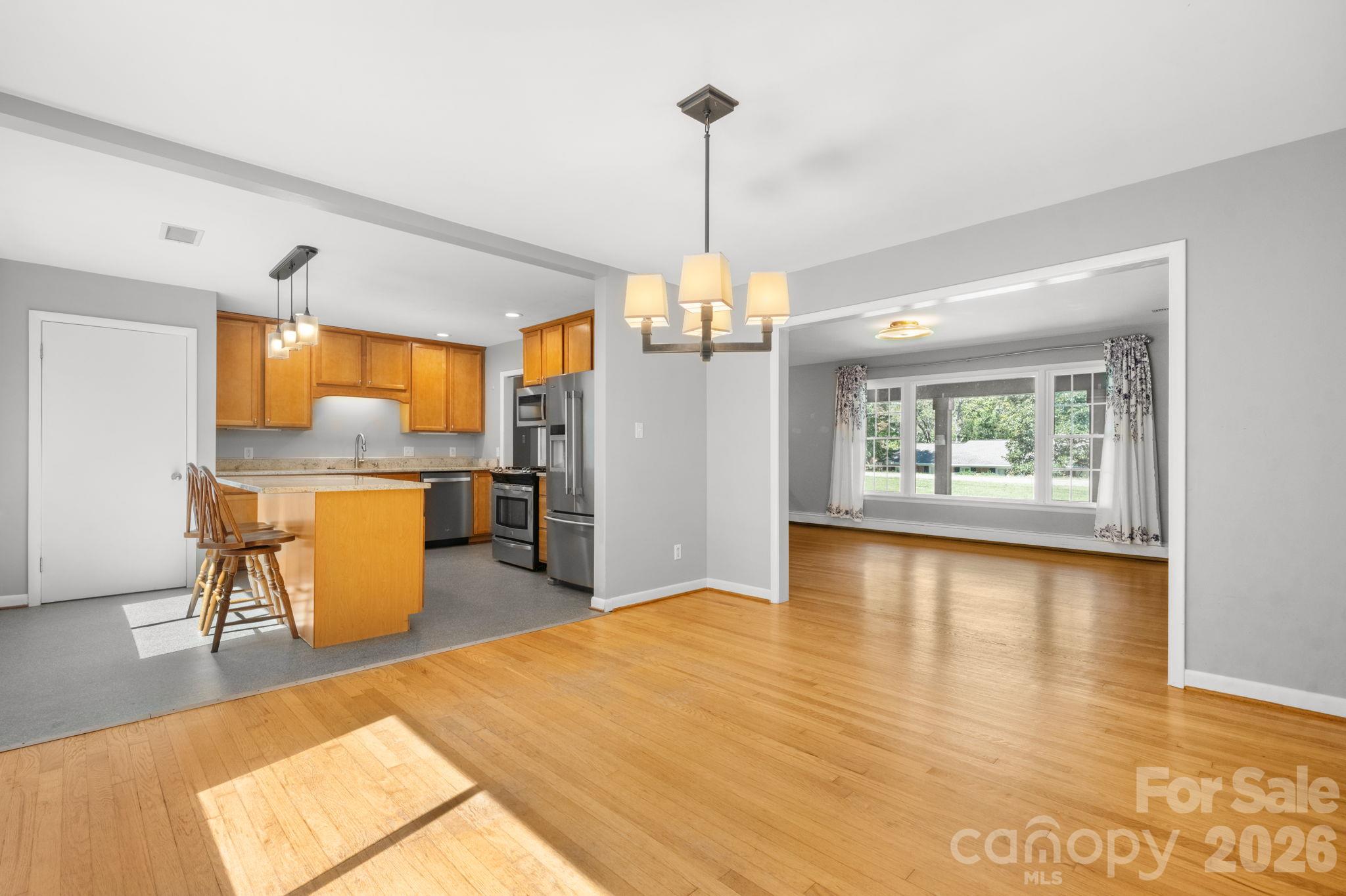 Dining Room - 267 25th Avenue NW, Hickory
