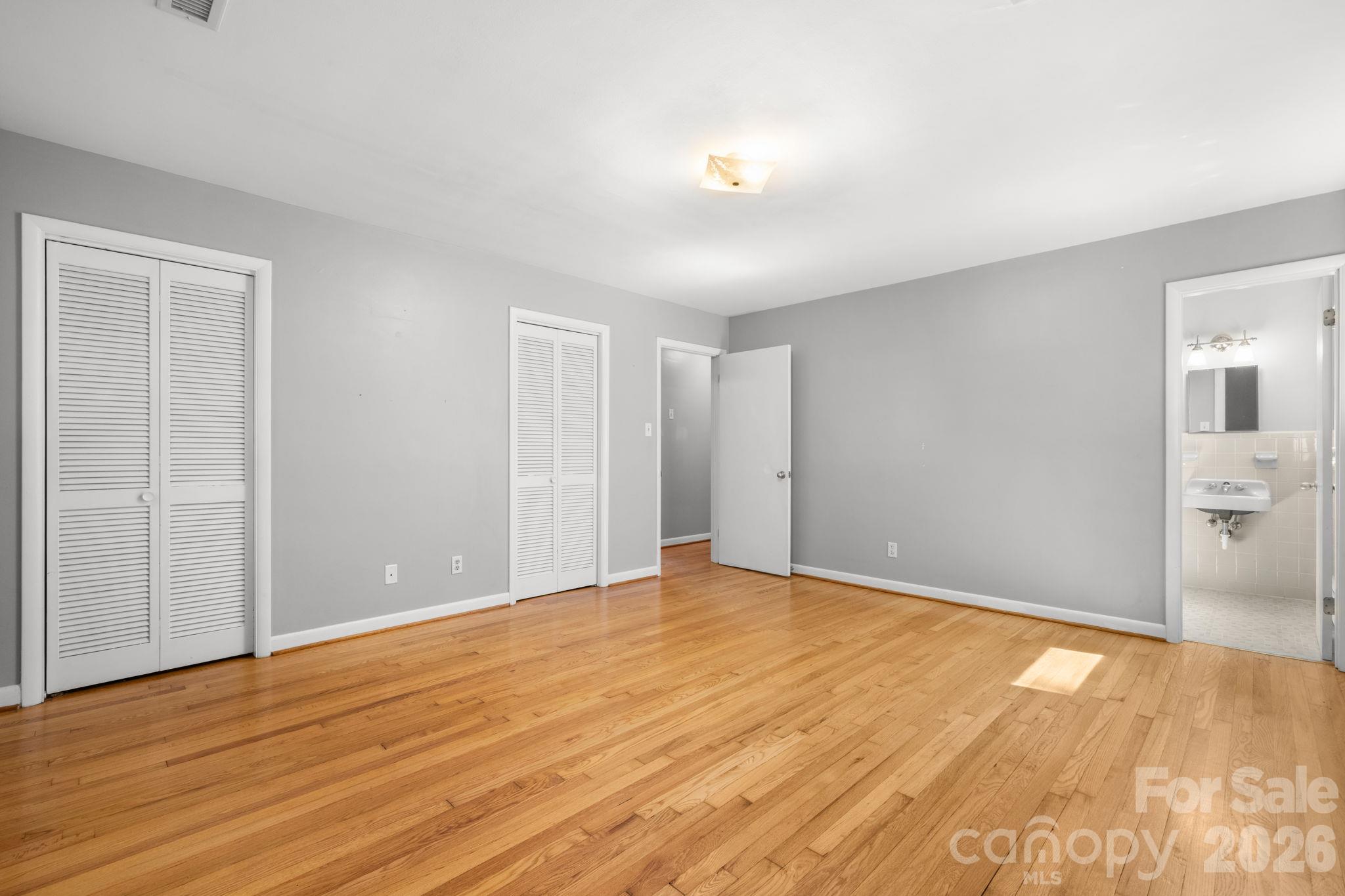 Primary Bedroom - 267 25th Avenue NW, Hickory