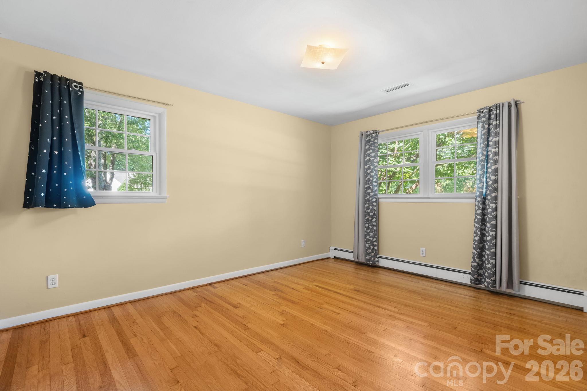 Bedroom 2 - 267 25th Avenue NW, Hickory