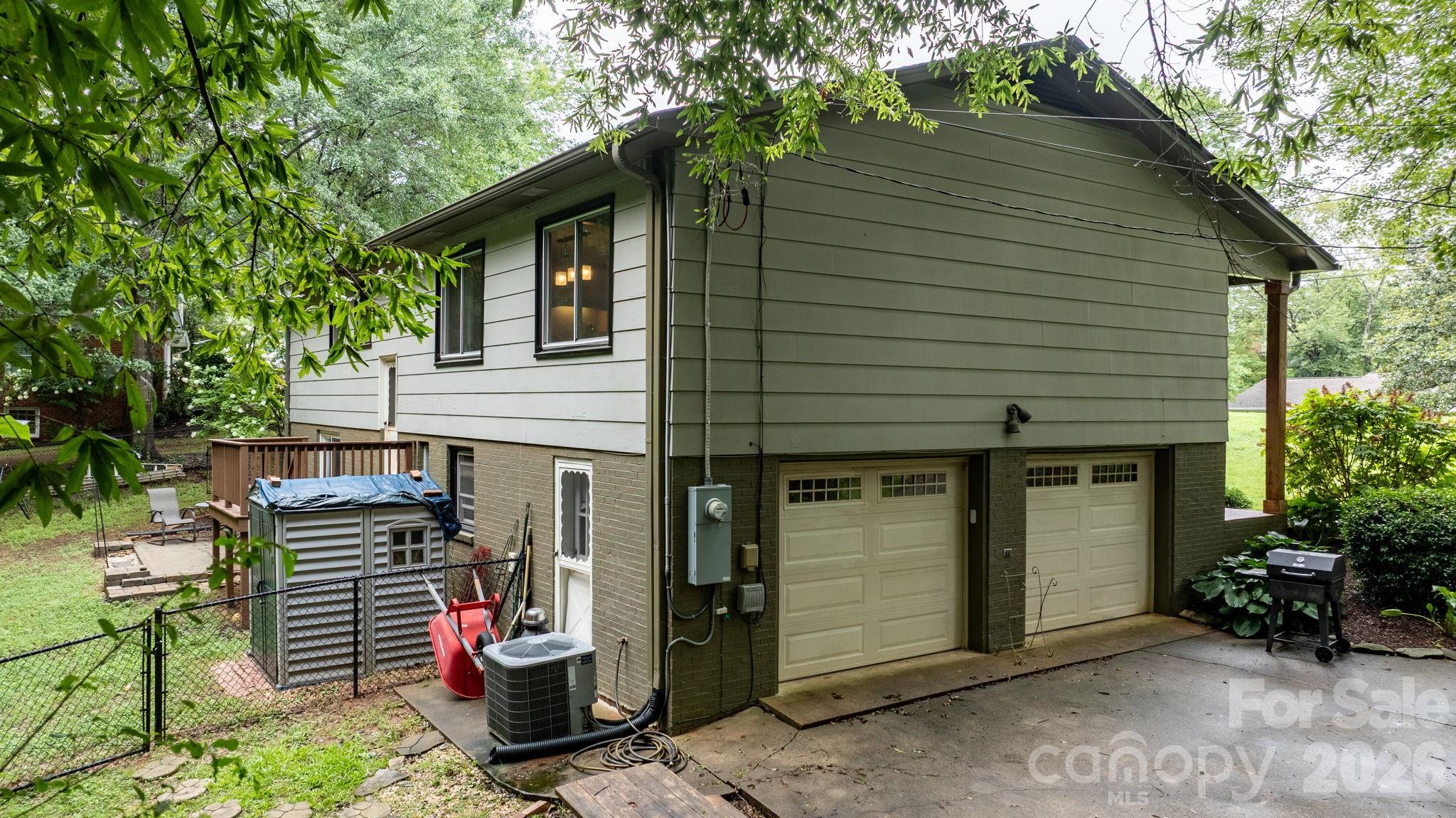Single Family Residence at 267 25th Avenue NW, Hickory, photo 39 of 46