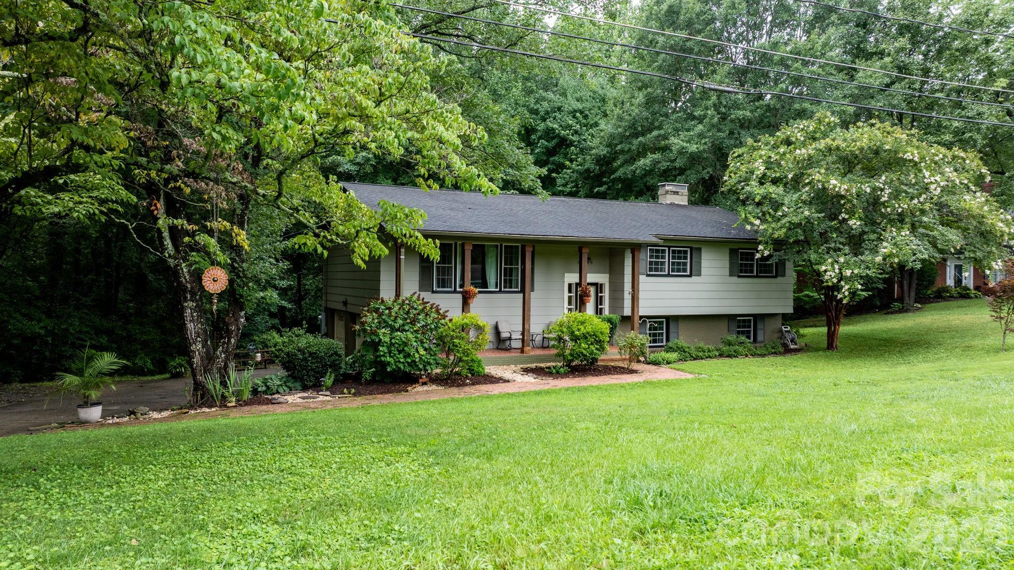 Single Family Residence at 267 25th Avenue NW, Hickory, photo 43 of 46